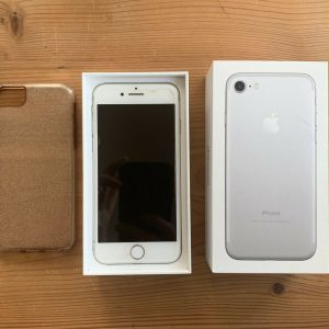 Apple iPhone 7 256 GB White - Unlocked, Like New