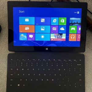Microsoft Surface Pro 10.6” 128gb 1.7ghz Core i5 4gb ram - USED 8/10