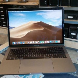 Macbook Pro 2016 - i7 Intel - 16Gb RAM - 256Gb Solid State - Dual Thunderbolt - 1 Year Warranty - Free Shipping Canada! - like new